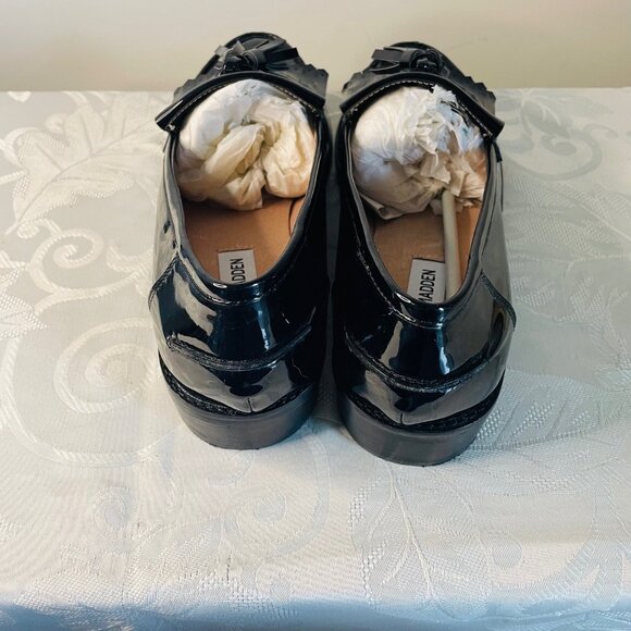 Steve Madden Women's Size 10M Black Loafers Patent Leather Tassels New - Picture 5 of 6